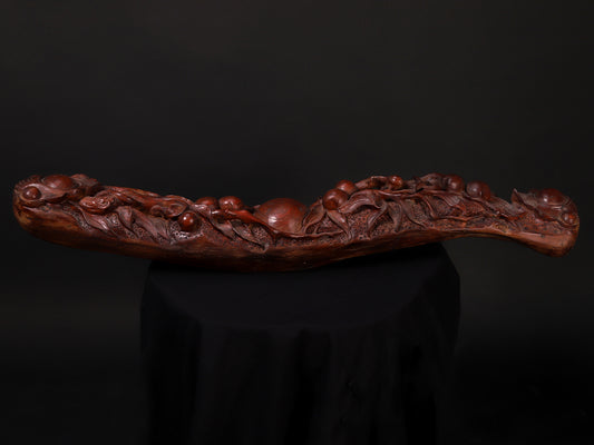 Chinese traditional handmade carving brings good luck and auspiciousness, and Dongyang intangible cultural heritage craftsmanship